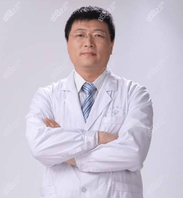 北京鼻综合哪个医生厉害？北京柏丽李劲良医生参考
