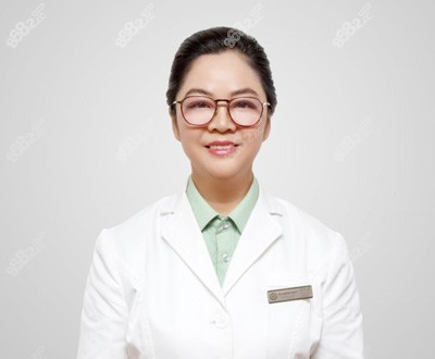 成都眼修复医生张作香