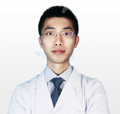 成都眼修复医生徐敦