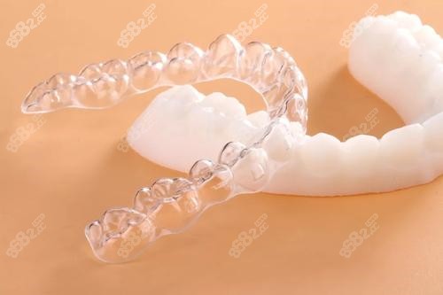 深圳利齿口腔牙齿矫正多少钱？