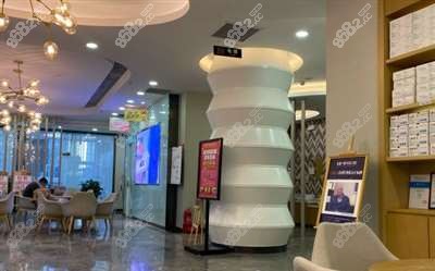 康贝佳口腔旗舰店会客区