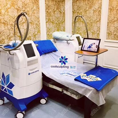 上海伯思立两台蓝色医疗版酷塑仪器
