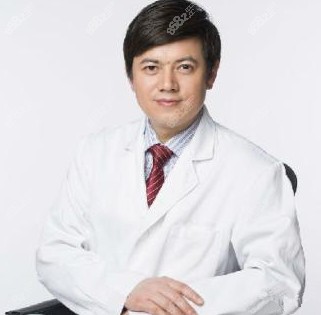 曹卫刚,上海九院主任医生,特别善于脂肪吸脂减肥瘦身人体雕塑定型,颜