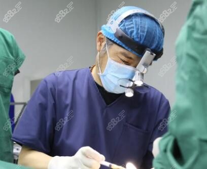 北京华韩黄旭培做双眼皮修复手术过程