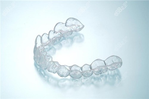 隱形牙套 隱形牙套