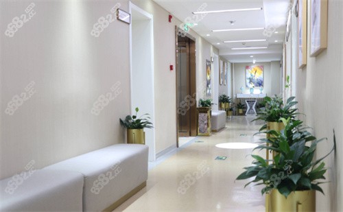 北京画美整形医院走廊环境