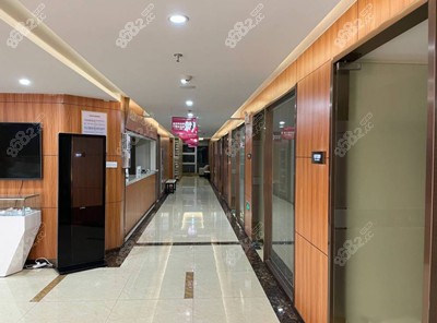 湖州金铂利口腔走廊.jpg