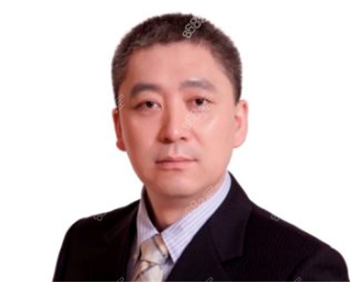 北京口腔医院种植牙陈明医生