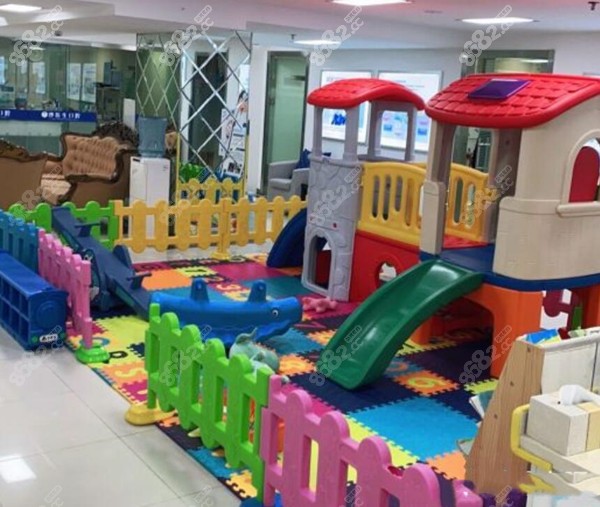 沙醫(yī)生口腔娛樂區(qū)