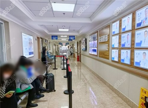 四川省友谊医院整形美容科走廊