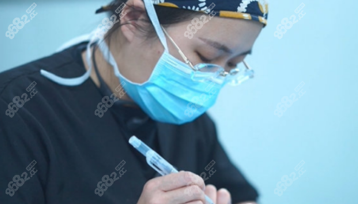 聶麗麗做雙眼皮怎么樣