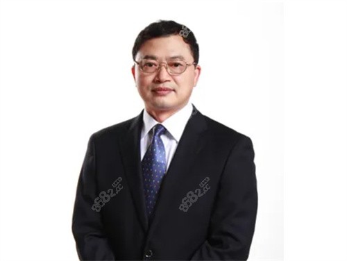 隆鼻醫(yī)生：謝衛(wèi)國