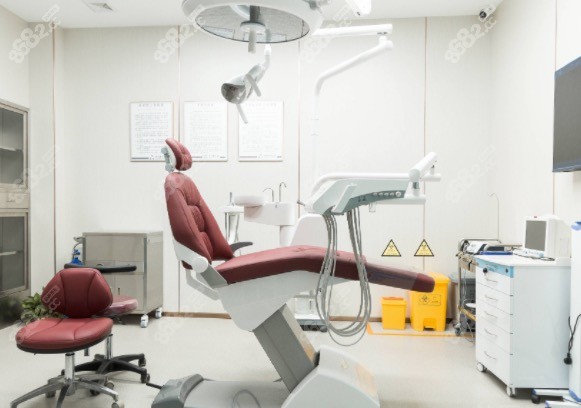 杭州富阳金铂利口腔收费贵吗