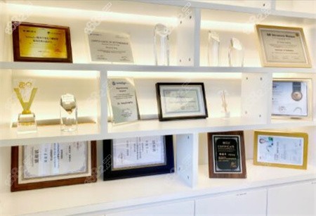 1640922747392993.jpg 2.jpg