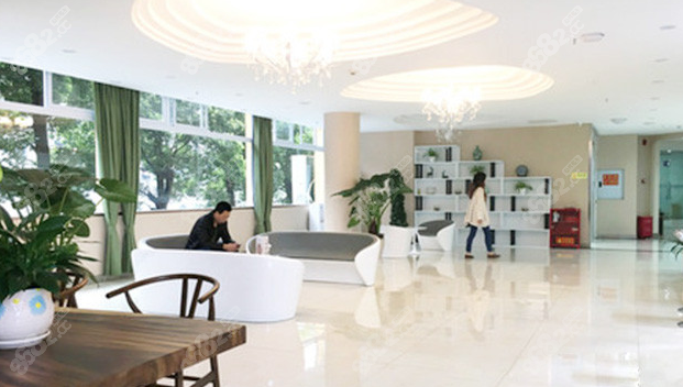 重庆齐美口腔医院大厅