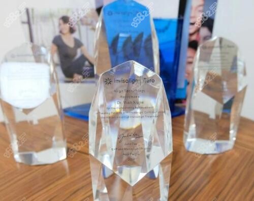 溫秀杰醫(yī)生正畸榮譽(yù)