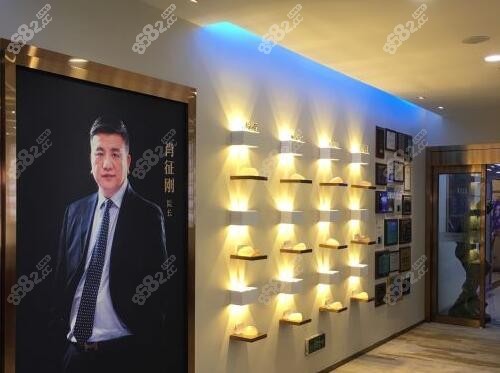 長(zhǎng)沙雅美醫(yī)院隆胸假體展示區(qū)