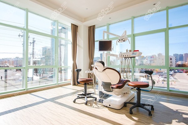 呼和浩特華醫(yī)口腔醫(yī)院診室