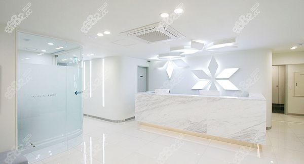 韓國整形醫(yī)院排名前50位有韓國大眼睛整形醫(yī)院.jpg