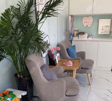 北京瑞蕾口腔门诊部休息区环境