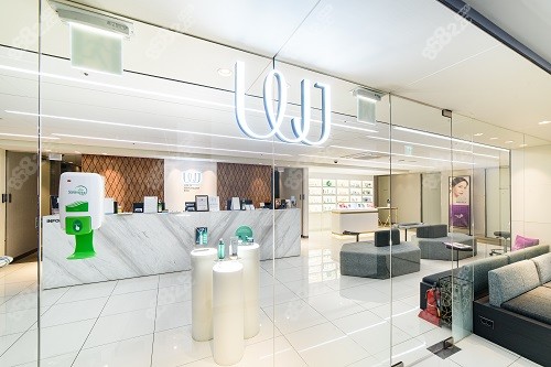 韓國(guó)原辰整形醫(yī)院入口