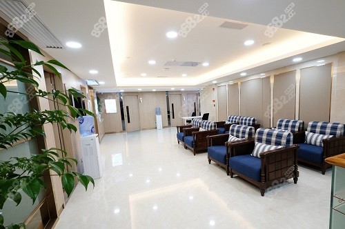 广州好大夫口腔医院休息区
