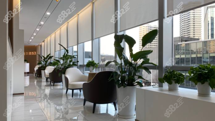 易美口腔候诊区示意图