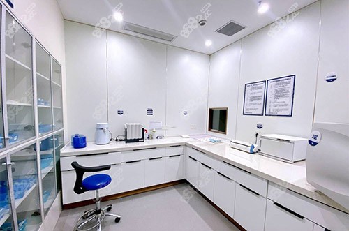 武汉清华阳光口腔消毒室