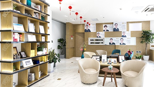 北京维乐口腔医院休息区