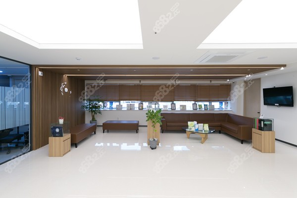 韩国The black布莱克毛发移植医院