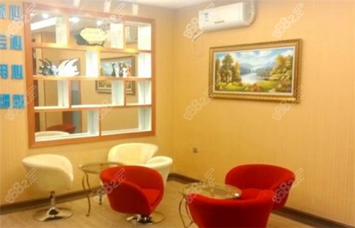 玉林蓝天口腔地址在哪里