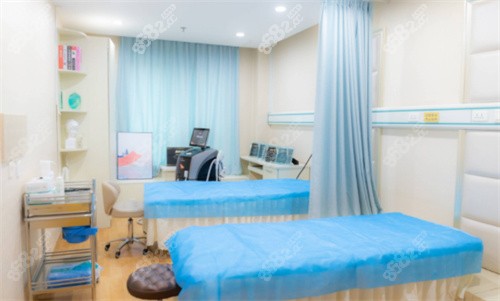 北京煤医整形医院诊疗室