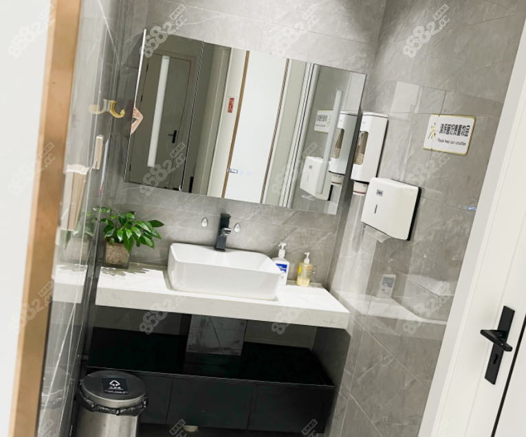 上海新菲口腔医院种植牙手术