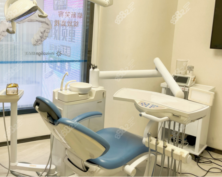 上海新菲口腔医院种植牙治疗室
