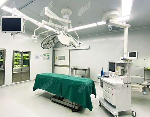 嘉兴曙光医院维密中心做私密整形的手术室环境www.8682.cc.jpg