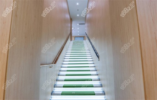 常州美奥口腔医院过道示意图