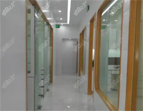 承德易美口腔门诊走廊