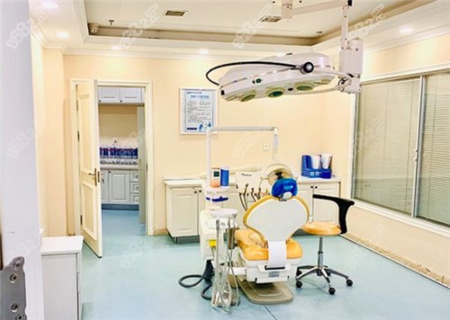 沈阳欢乐口腔医院诊疗室