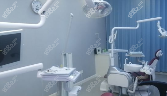 北碚牙博士口腔醫(yī)院醫(yī)生技術(shù)好經(jīng)驗足