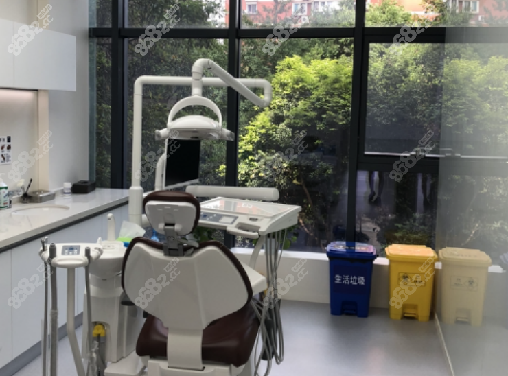 成都极光口腔医院