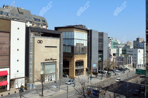 韩国清潭洞是富人名流云集的区域.jpg