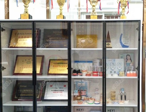 东莞乐雅口腔收费价格表