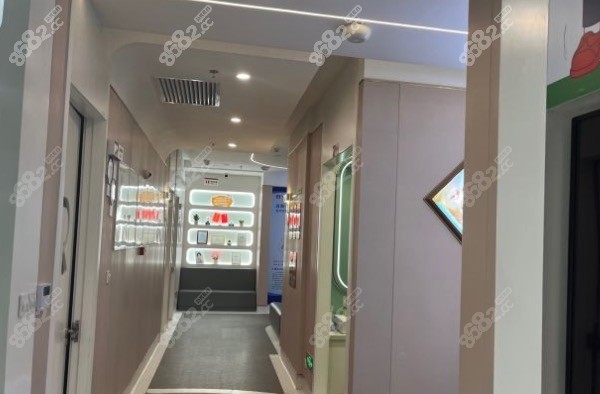 兔博士口腔医院走廊 兔博士口腔医院走廊