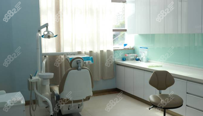 西安中諾口腔醫(yī)院牙齒矯正多少錢