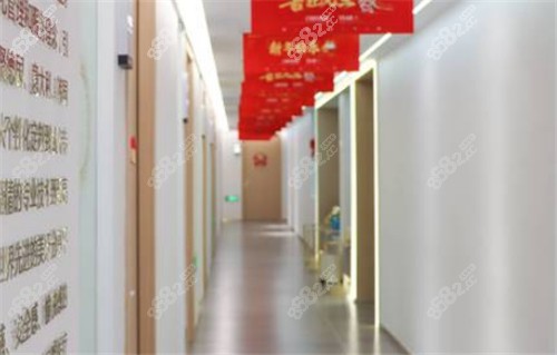 衢州蓝芽口腔医院走廊