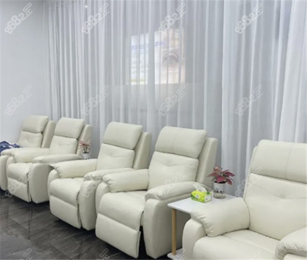 深圳友华普惠眼科医院近视手术怎么样