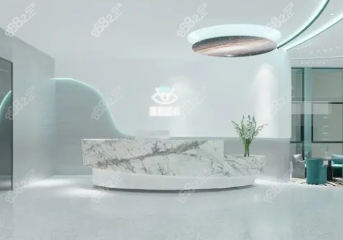 成都睛彩眼科医院前台