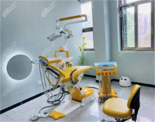 成都向日葵口腔医院诊室