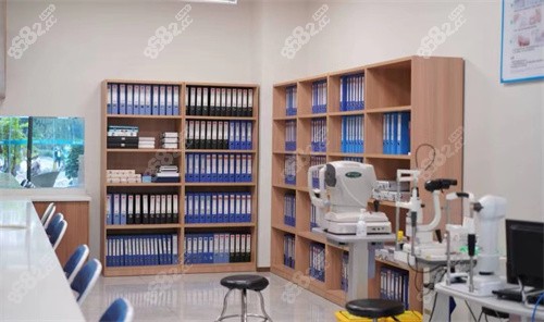 <!--<i data=20240705-sp></i>-->眼科医院检查室