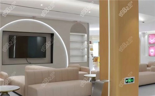 嘉兴艺星口腔医院看牙多少钱？